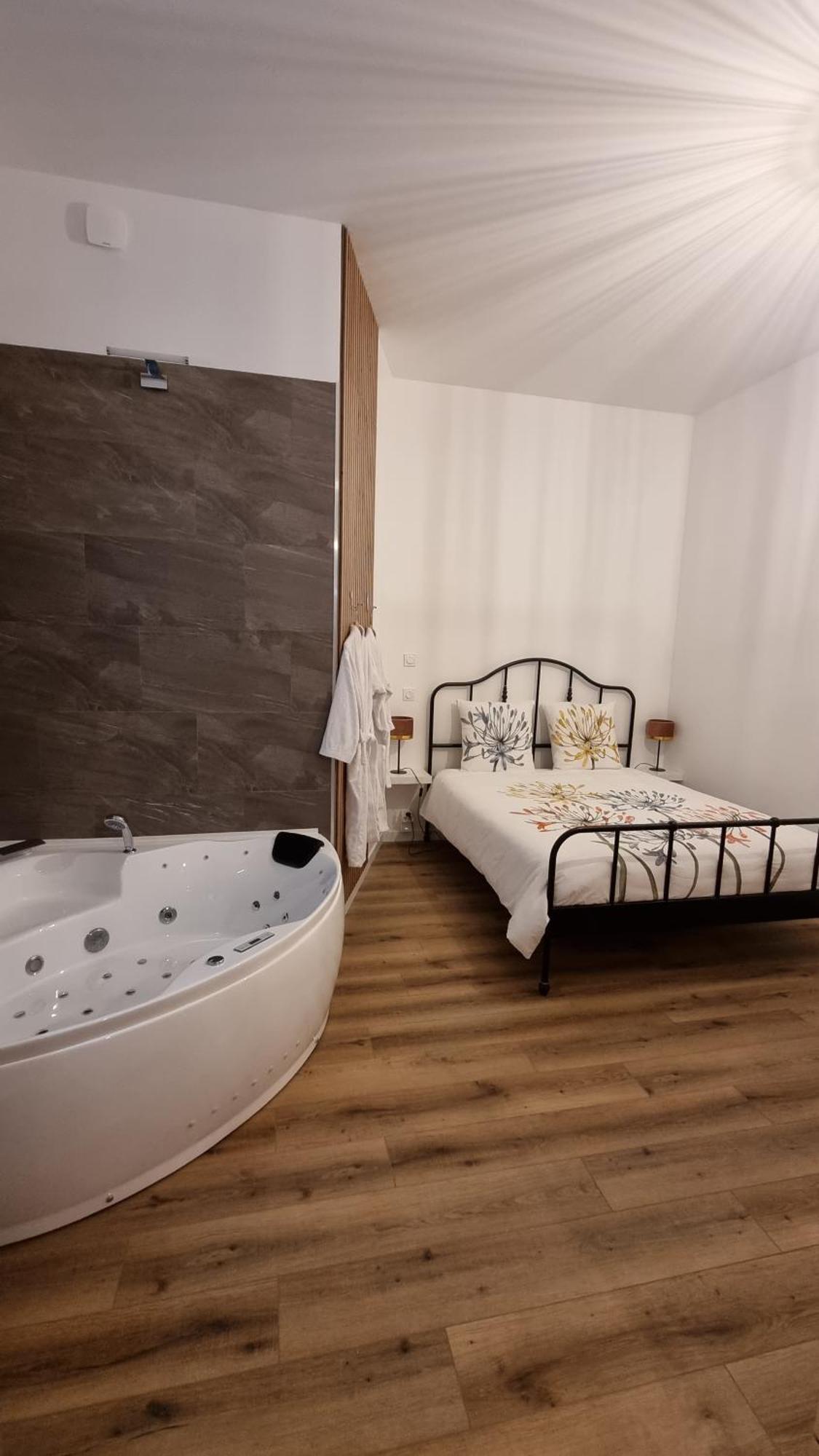 Villers-Allerand La Bastide Champenoise - Chambres D'Hotes מראה חיצוני תמונה